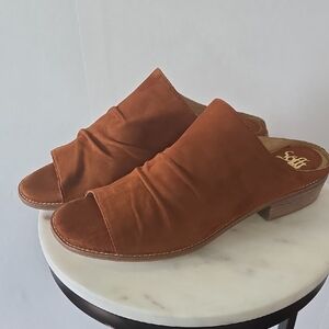 Sofft Open-Toe Suede Mule in Cognac Brown Size 11